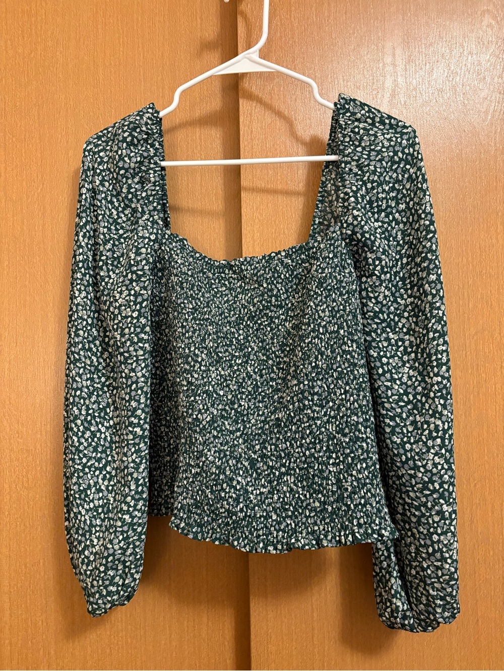 Abercrombie & Fitch Green Floral Smocked Square-Neck Blouse